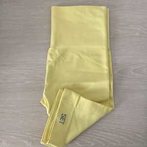 Set Active Brand New Lightning Yellow Bike Shorts Size: XS/S